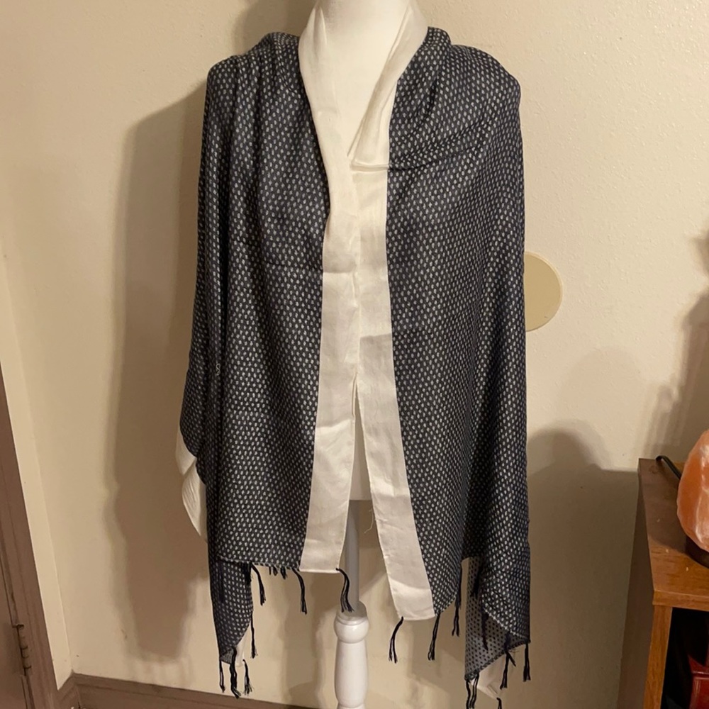 ARMANI EXCHANGED SCARF